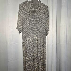 Robbie Bee Signature Knit Dress in Black and Tan